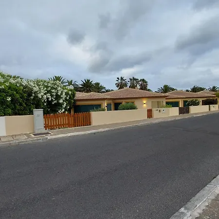Semesterbostad Pe N' Areia House